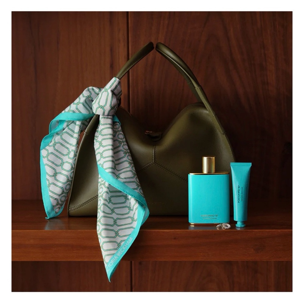 Victoria Beckham ‘97 Portofino Collection Geometric Scarf with Teal Trim NWT - Picture 2 of 6